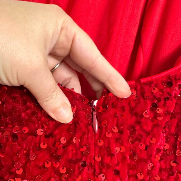 Faeriesty Red Sequin Velour Floor Length Mermaid One Shoulder Gown Women's M/L - Picture 8 of 13